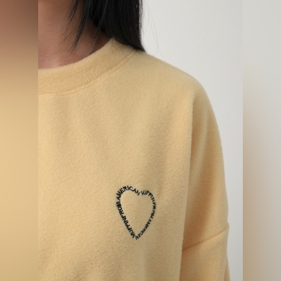 Yolk Yellow Oversized Sweatshirt with Heart Embroidery - Picture 5 of 6